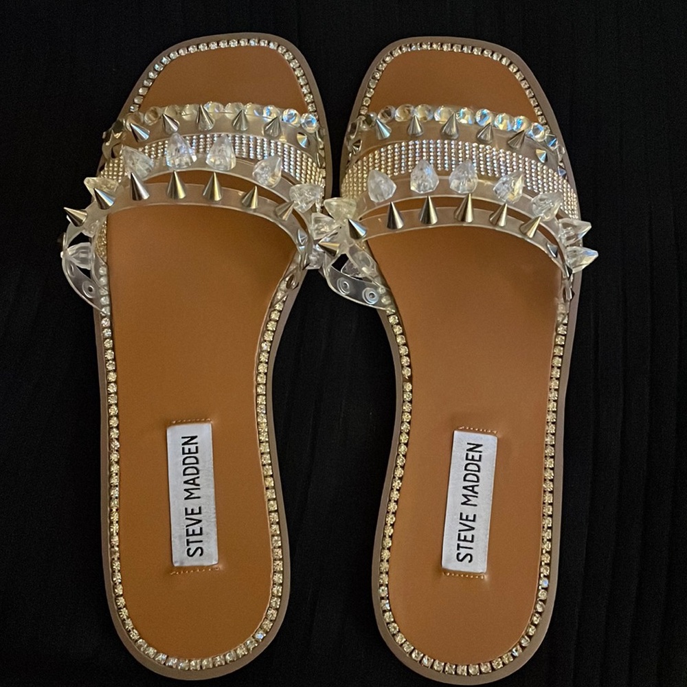 Steve Madden size 9 1/2 - brand new